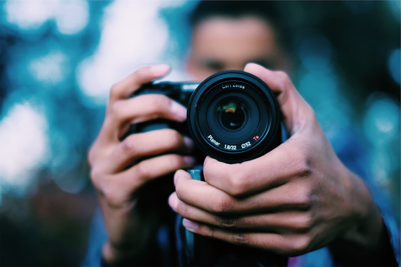 Professionelle Bewerbungsfotos in Frankfurt – Mit Gabriel Gorgi zum überzeugenden ersten Eindruck