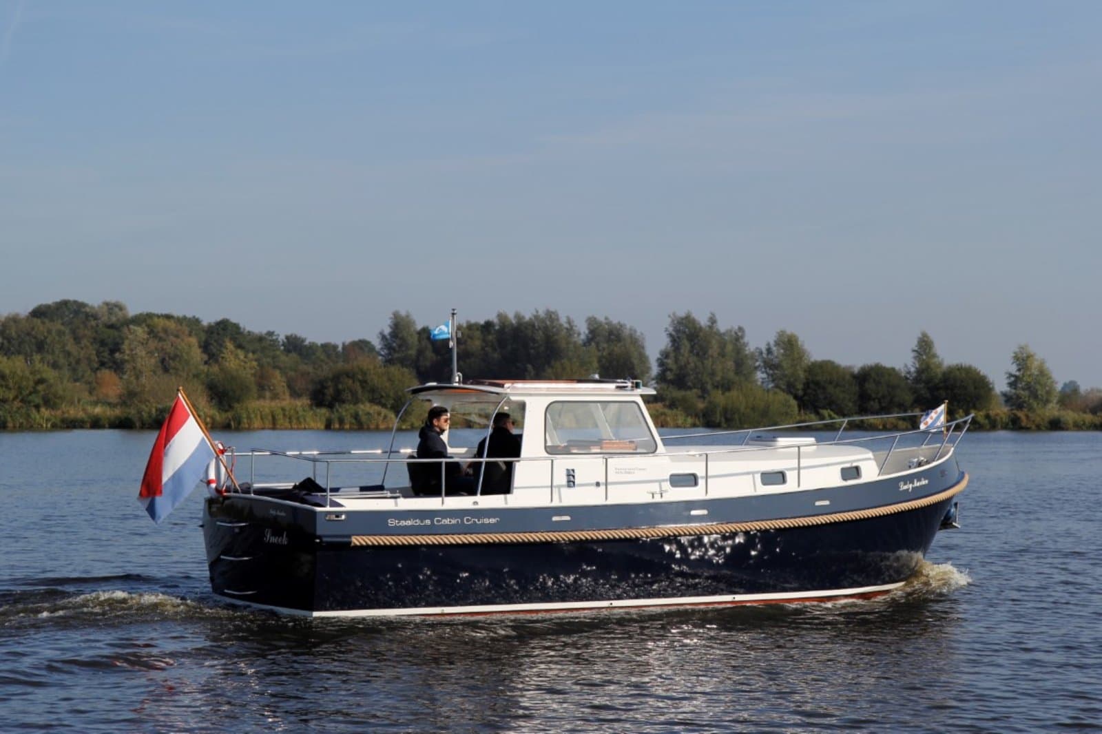 Warum Boot Mieten der beste Weg ist, dem Alltag zu entfliehen