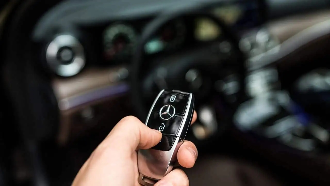MR-KEY macht’s möglich: Auto-Fernbedienungen nach Bild oder Code fertigen