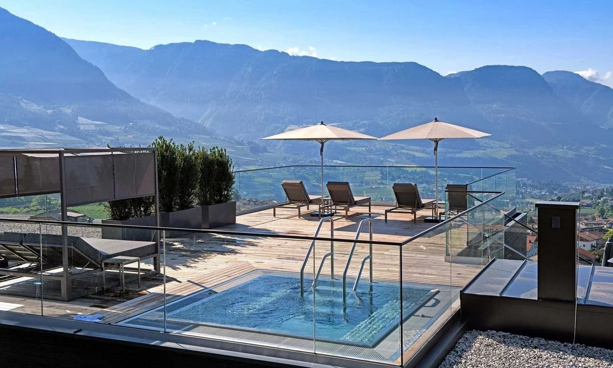 Familienhotel Tirol mit Pool: Die besten Unterkünfte für einen unvergesslichen Urlaub in den Alpen