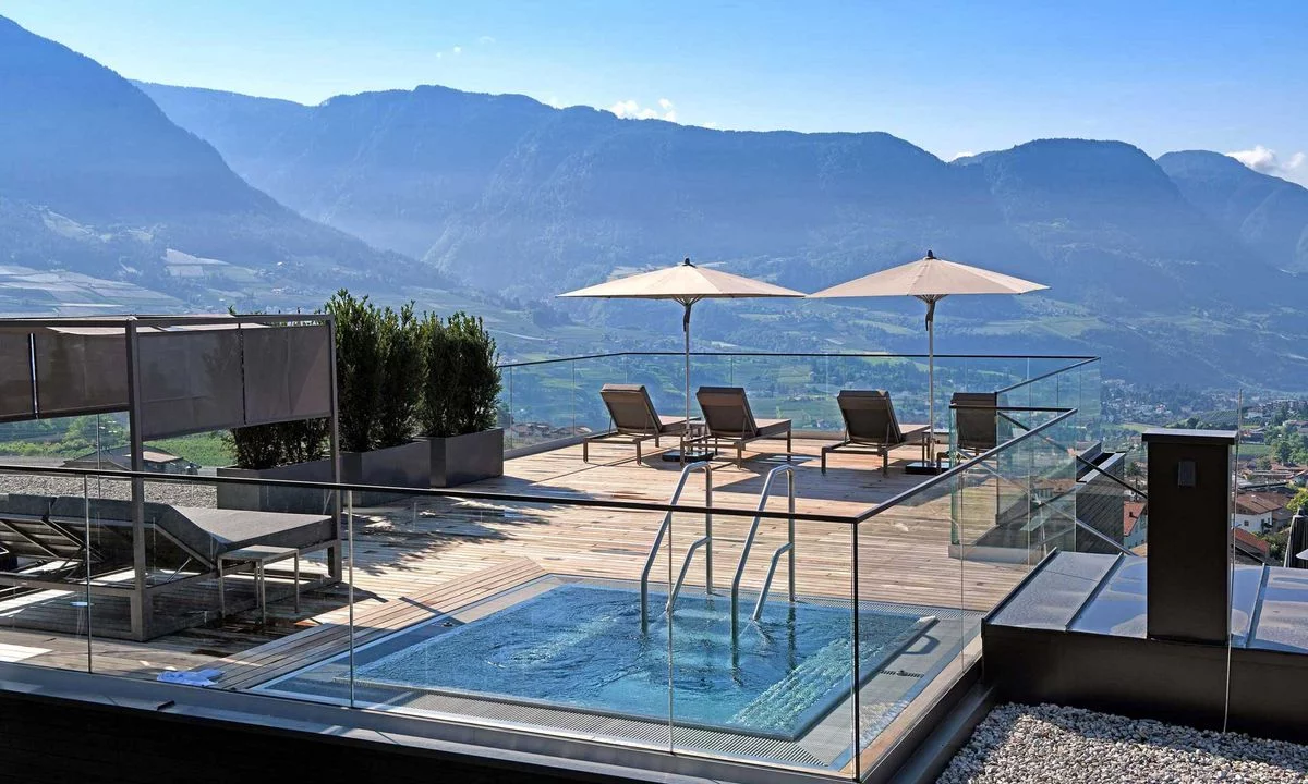 Familienhotel Tirol mit Pool: Die besten Unterkünfte für einen unvergesslichen Urlaub in den Alpen